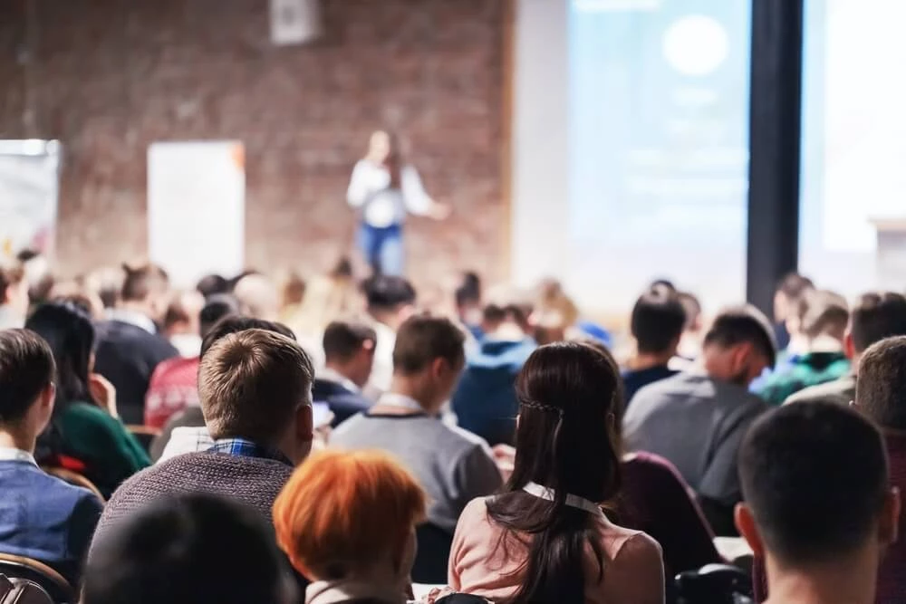 What are the Benefits of Public Speaking?