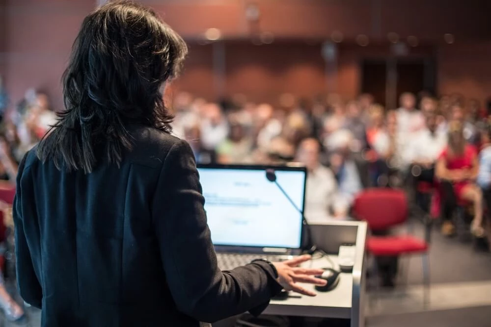 5 Key Notes About Your Next Keynote Speaker