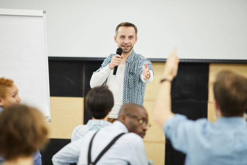 The Powerful Connection Between Public Speaking and Leadership