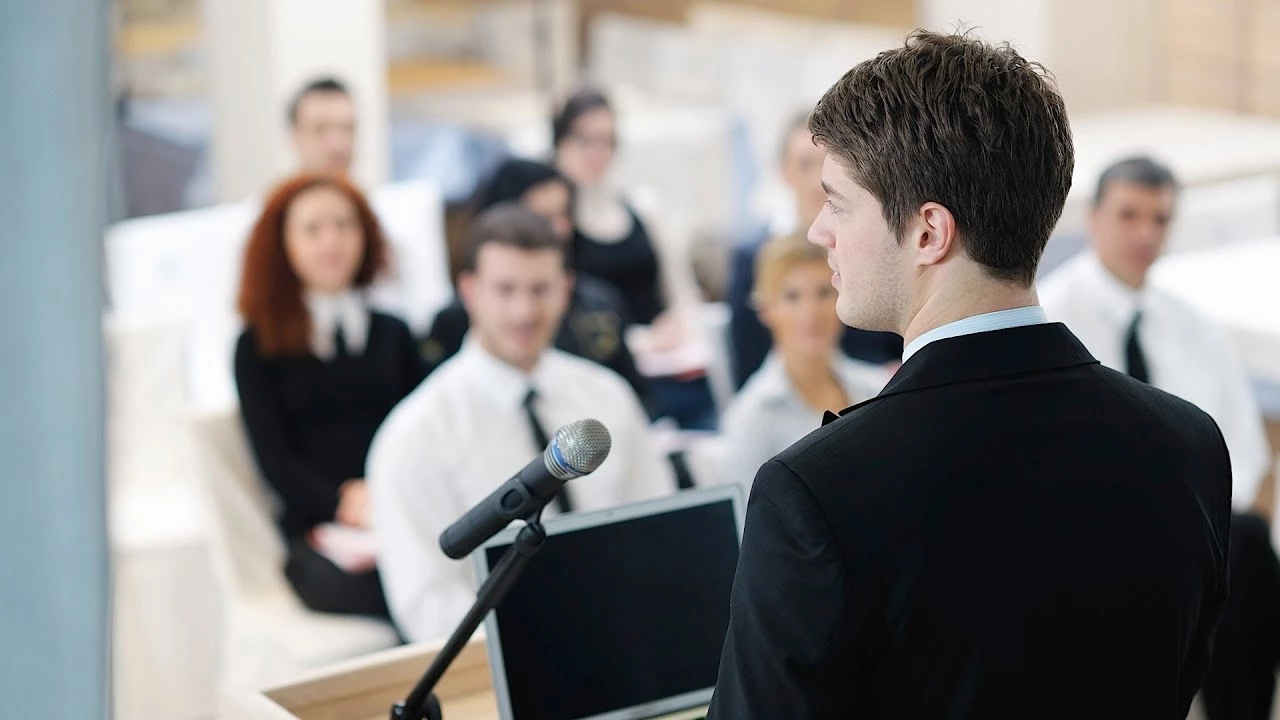 The Transformative Impact: How Public Speaking Boosts Your Leadership Skills